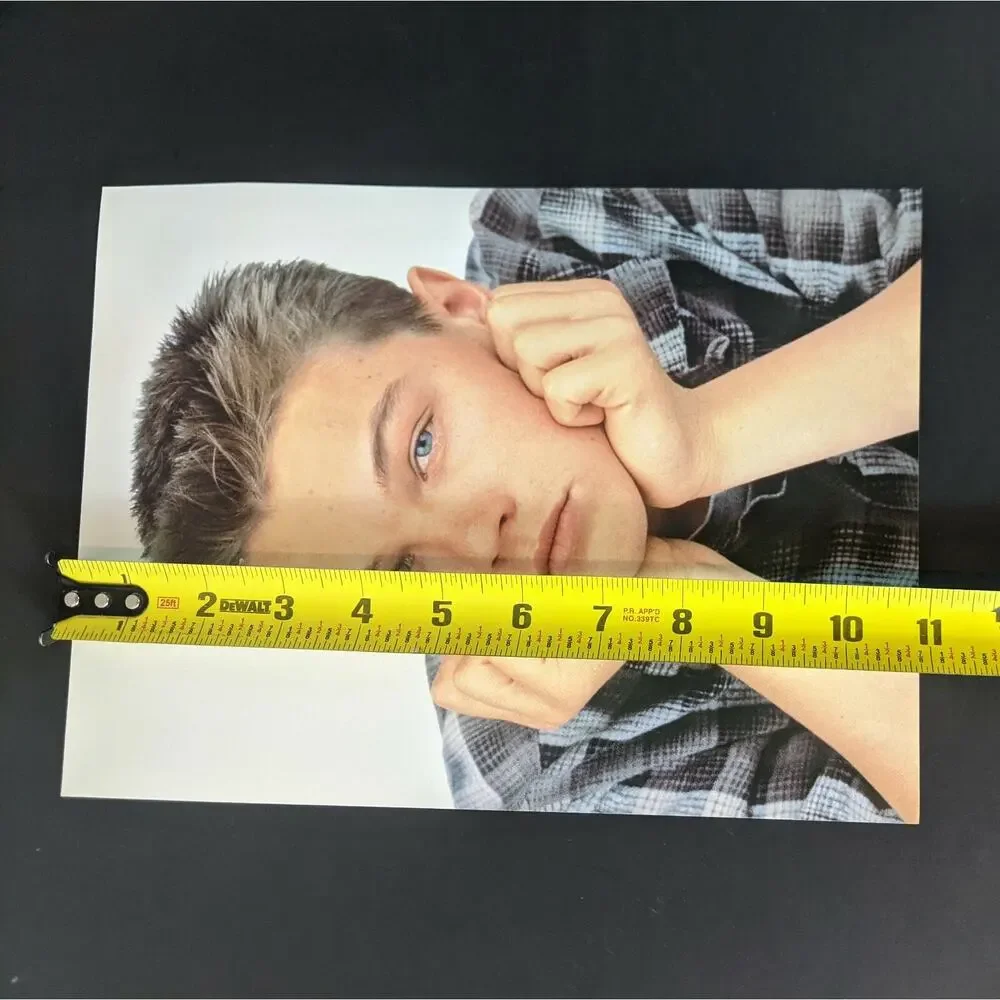 LEONARDO DiCAPRIO Young with Flattop Magazine Clipping